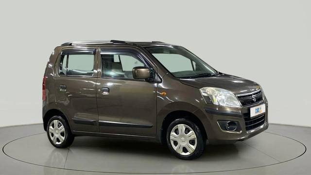 https://images10.gaadi.com/usedcar_image/4535240/original/8ff6fe320eb8d75b9b2a739578f1dec5.jpg?imwidth=6400