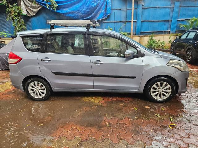 https://images10.gaadi.com/usedcar_image/4535270/original/0e09d26b65ed8e39418300ed7cb2676a.jpg?imwidth=6401