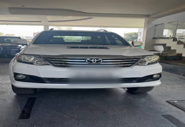 https://images10.gaadi.com/usedcar_image/4535272/original/5ccd0d9a-2838-4ec1-9ce0-394f743d8f85.?imwidth=6400