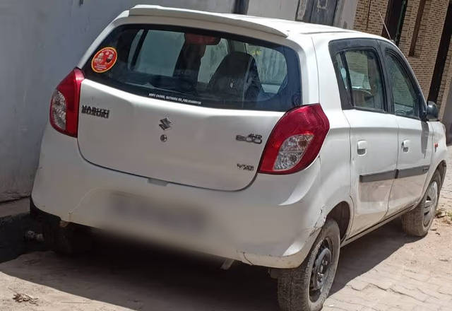 https://images10.gaadi.com/usedcar_image/4535327/original/8aa7424b-b3ab-4ee3-bc43-cbf9e9bc22c6.?imwidth=6400