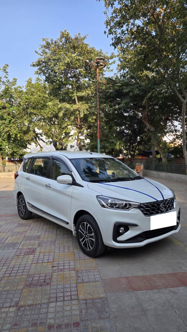 https://images10.gaadi.com/usedcar_image/4535337/original/processed_a708e4ed52fc4e4808d17f0f94b2f525.jpg?imwidth=6400