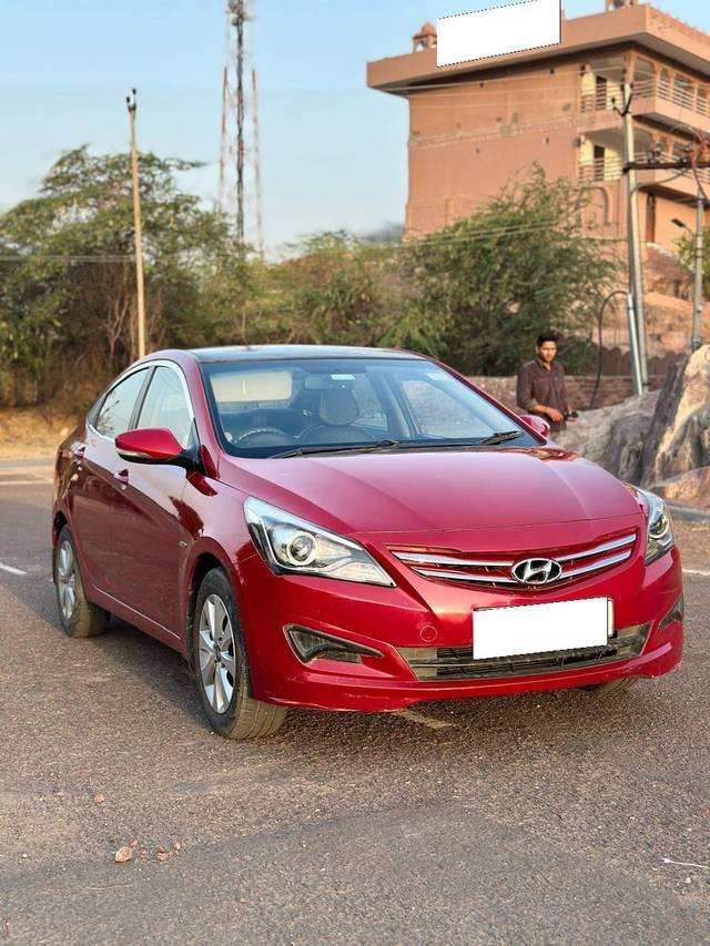 https://images10.gaadi.com/usedcar_image/4535345/original/processed_1a466524575d3c477325467986d0060e.jpg?imwidth=6400