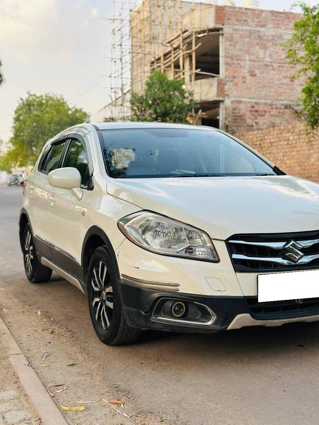 https://images10.gaadi.com/usedcar_image/4535346/original/processed_38e957c5704dd5cfdea87200871adf61.jpg?imwidth=6400