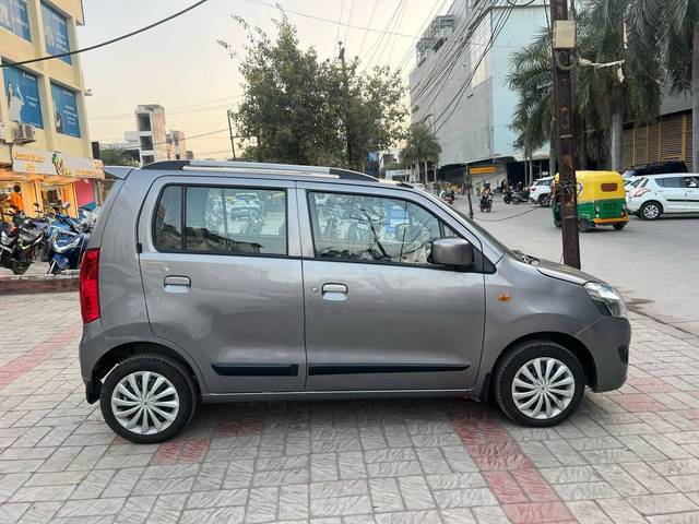 https://images10.gaadi.com/usedcar_image/4535353/original/processed_0076e1ccde309d67837d1c01be5252b4.jpg?imwidth=6401