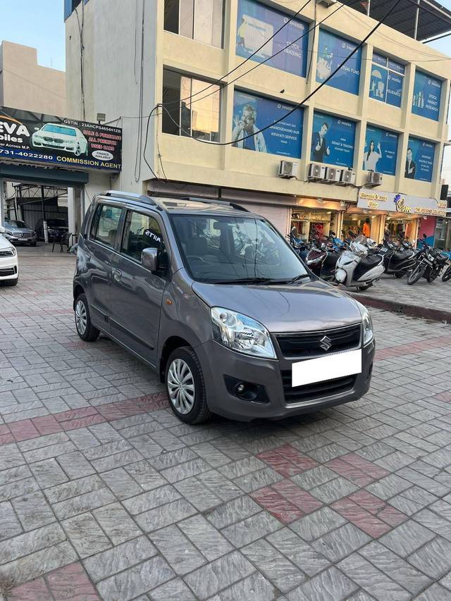 https://images10.gaadi.com/usedcar_image/4535353/original/processed_5d86e275e8a687c8161f427f9e8bd27c.jpg?imwidth=6400