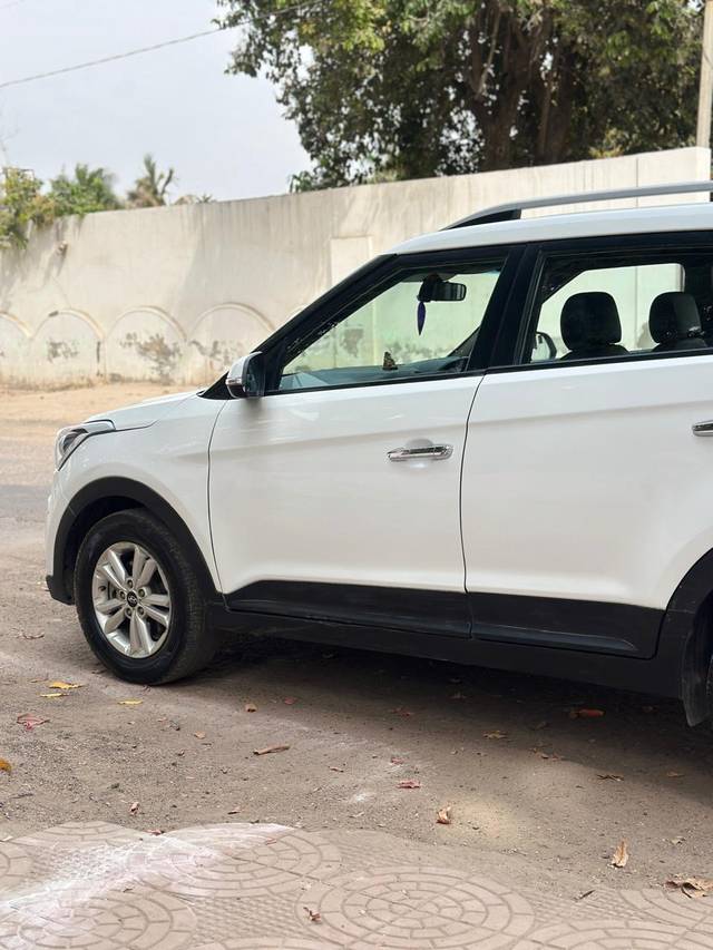 https://images10.gaadi.com/usedcar_image/4535361/original/45ea02565a2f94dfcf5626c401e3bc86.jpg?imwidth=6402