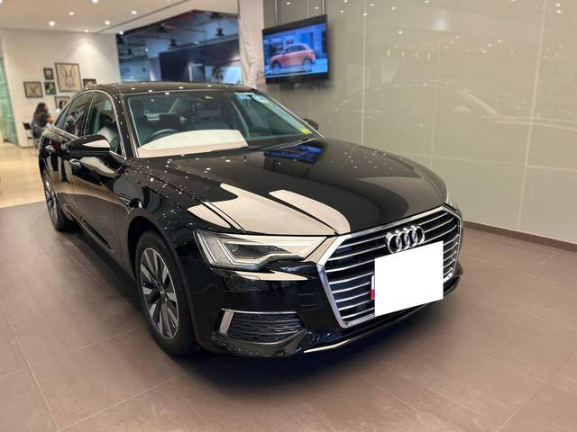 https://images10.gaadi.com/usedcar_image/4535365/original/processed_66275c7d0d0de44655851a2fd1915edc.jpeg?imwidth=6400
