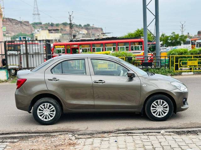 https://images10.gaadi.com/usedcar_image/4535372/original/processed_dab4a325e6f7f666c5d538c9aacac04e.jpg?imwidth=6401