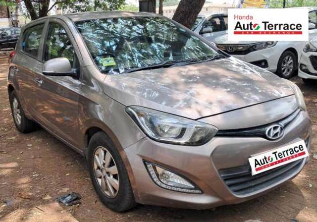 https://images10.gaadi.com/usedcar_image/4535382/original/10fc2952ff7af21fd3943ffe321229d8.jpeg?imwidth=6400