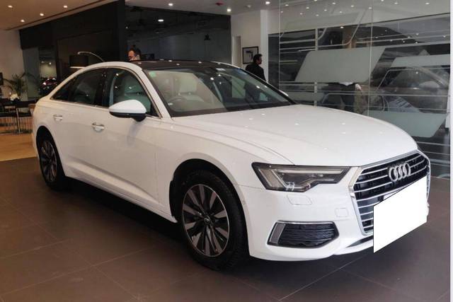 https://images10.gaadi.com/usedcar_image/4535386/original/processed_6ec450c7abff6e910919e780d1029298.jpeg?imwidth=6400