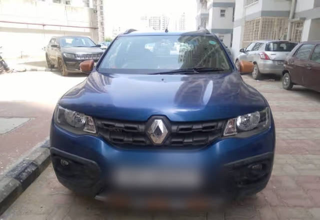 https://images10.gaadi.com/usedcar_image/4535421/original/eee615b4-9502-43a4-85f4-f01aab0a1fb7.?imwidth=6400