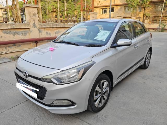 https://images10.gaadi.com/usedcar_image/4535462/original/processed_a4d876dad6974c02948c9da4a217141e.jpg?imwidth=6402
