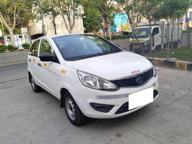 https://images10.gaadi.com/usedcar_image/4535469/original/processed_1853dfabe8611aafa58b376552c3dfe6.jpg?imwidth=6400