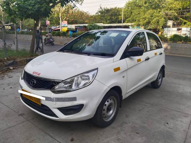 https://images10.gaadi.com/usedcar_image/4535469/original/processed_567e7d7956c568917c093bdb9c60e1de.jpg?imwidth=6402