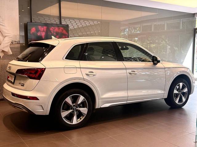 https://images10.gaadi.com/usedcar_image/4535470/original/processed_568a2c856cec009adef015cf309e83a2.jpeg?imwidth=6401
