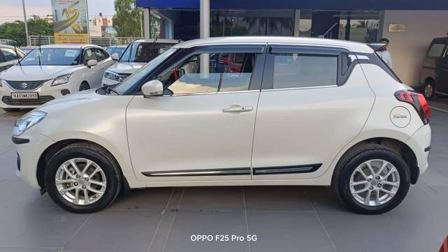 https://images10.gaadi.com/usedcar_image/4535480/original/processed_96e462e98fa9ae1ea43feb01722e1ed6.jpg?imwidth=6402