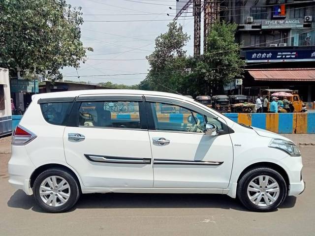 https://images10.gaadi.com/usedcar_image/4535492/original/processed_fac2f1ecb69129a2d83f9cac0e25f95c.jpg?imwidth=6401