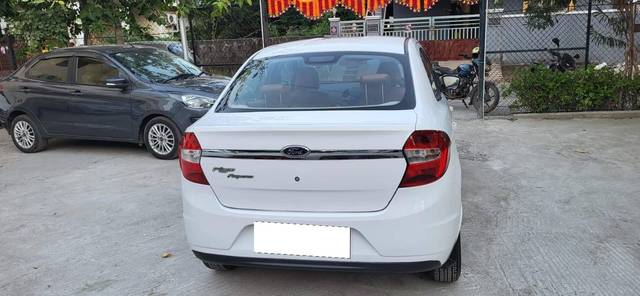 https://images10.gaadi.com/usedcar_image/4535499/original/processed_4d290c337a525513373ab3511947e448.jpg?imwidth=6402