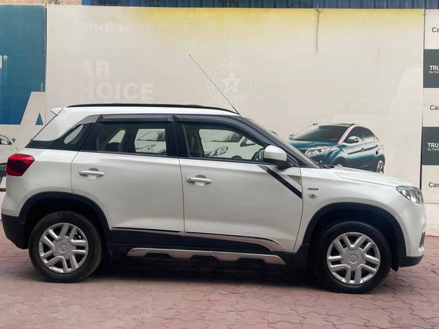 https://images10.gaadi.com/usedcar_image/4535500/original/processed_fff0cdff08f41bbfee026395b6549ee4.jpg?imwidth=6401