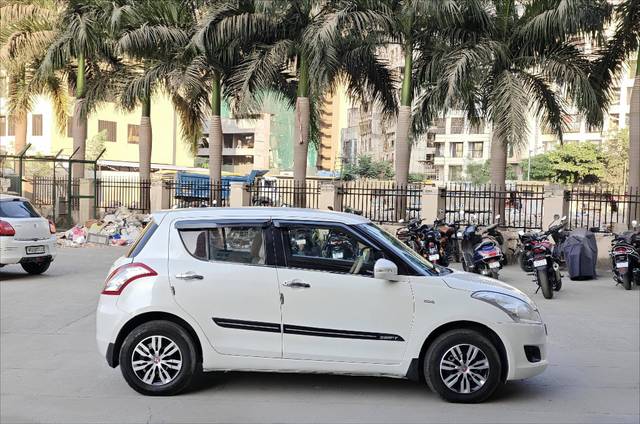 https://images10.gaadi.com/usedcar_image/4535504/original/processed_e7e27730-60b8-4512-a105-7ebf3da58b92.jpg?imwidth=6401