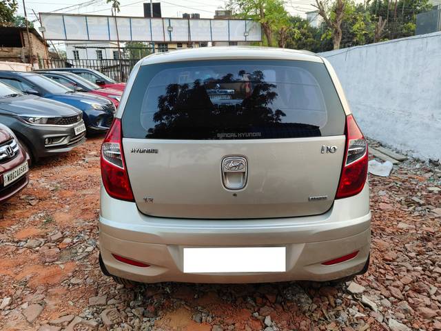 https://images10.gaadi.com/usedcar_image/4535518/original/processed_b2a34b0ce98a9da28d3b1f785c8a4bdc.jpg?imwidth=6401