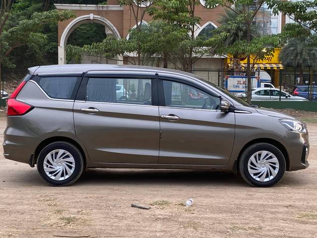 https://images10.gaadi.com/usedcar_image/4535519/original/processed_60688c1fceb8068a58c14e8e8d9e1bb0.jpg?imwidth=6401