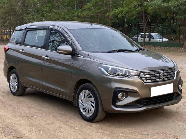 https://images10.gaadi.com/usedcar_image/4535519/original/processed_66cc2e5ef416a1be4078f5c4515fcdb5.jpg?imwidth=6400