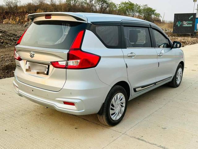 https://images10.gaadi.com/usedcar_image/4535528/original/processed_da3f0275-ef68-4415-a445-ae3d498207c5.jpg?imwidth=6401
