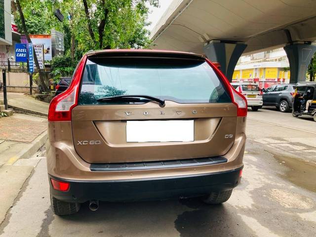 https://images10.gaadi.com/usedcar_image/4535529/original/processed_4412b7d013eb642e5e3939dc5968933e.jpg?imwidth=6402