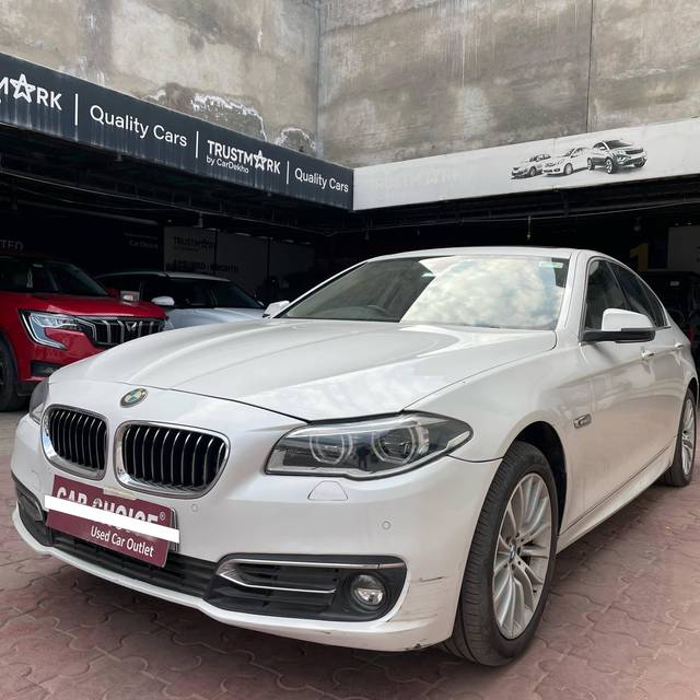 https://images10.gaadi.com/usedcar_image/4535544/original/processed_0bd103cc2c5095aea7a3c6511a30eb44.jpg?imwidth=6400