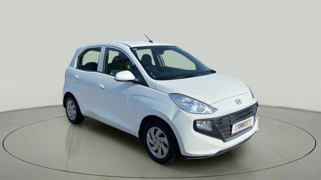 https://images10.gaadi.com/usedcar_image/4535553/original/2a9adfccc7c6a7d0d875e4b9778117d7.jpg?imwidth=6400