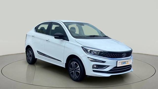 https://images10.gaadi.com/usedcar_image/4535556/original/217790d013d4f86dc28c74903044c7b5.jpg?imwidth=6400