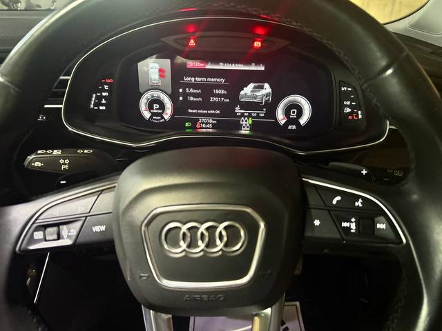 https://images10.gaadi.com/usedcar_image/4535568/original/105fb81f-1cd3-4bb2-834d-f6b8ef7a2503.jpg?imwidth=6401