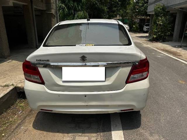 https://images10.gaadi.com/usedcar_image/4535607/original/processed_569f042f-d5e6-4ae7-856f-082248527576.jpeg?imwidth=6402