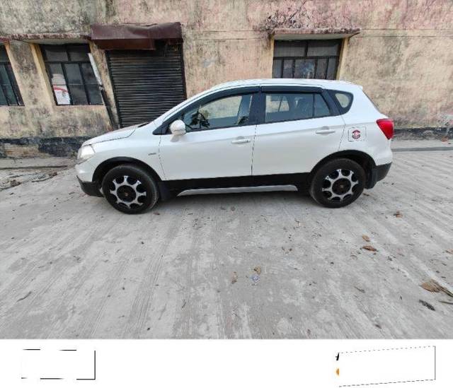 https://images10.gaadi.com/usedcar_image/4535622/original/processed_1d5ff3ec-ac2c-4988-9cc1-e5f599a33111.jpg?imwidth=6401