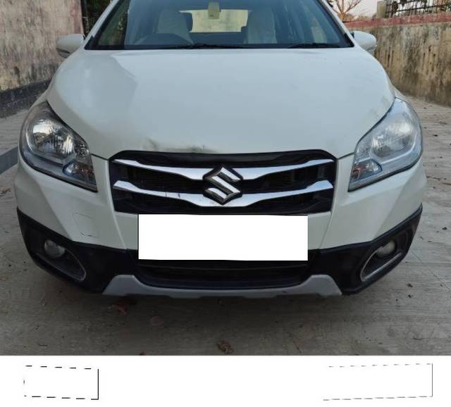 https://images10.gaadi.com/usedcar_image/4535622/original/processed_f6f5cd71-9d92-4af6-88f5-c43334ee3959.jpg?imwidth=6400