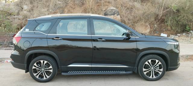 https://images10.gaadi.com/usedcar_image/4535630/original/dfadac3a737292c7983af80246830870.jpg?imwidth=6401