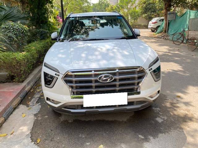 https://images10.gaadi.com/usedcar_image/4535642/original/processed_39885ca7-0f53-4e3f-bbff-aef1eb4732dc.jpeg?imwidth=6402