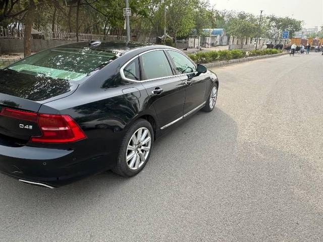 https://images10.gaadi.com/usedcar_image/4535698/original/processed_4047f0f3-cb79-4b14-82fa-c936270531e0.jpeg?imwidth=6400