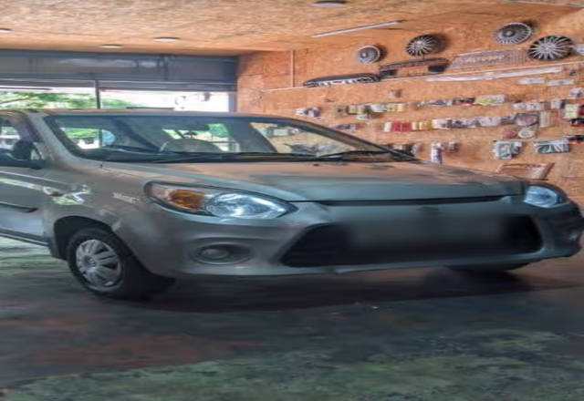 https://images10.gaadi.com/usedcar_image/4535706/original/8a1fef49-9ab4-4e8b-85c6-0e3bffae998d.?imwidth=6402