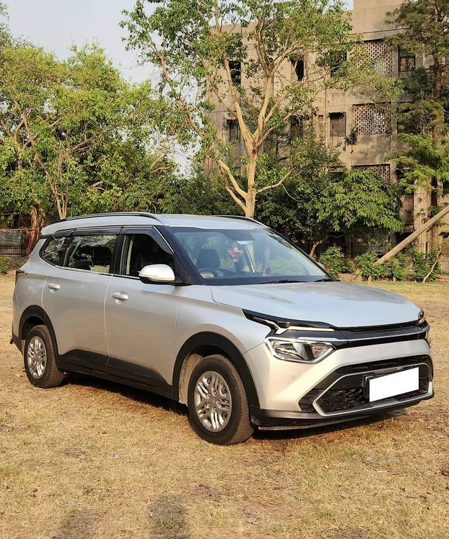https://images10.gaadi.com/usedcar_image/4535712/original/processed_fcab7b074583288fe3692637c1456ccd.jpg?imwidth=6400