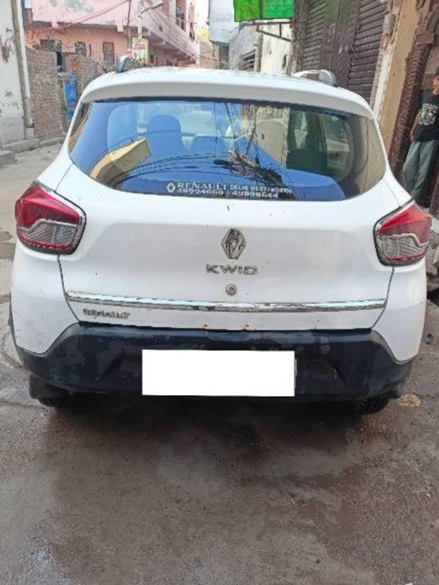 https://images10.gaadi.com/usedcar_image/4535713/original/processed_481a28a7-f53f-4e65-a50a-8f058672b697.jpg?imwidth=6402