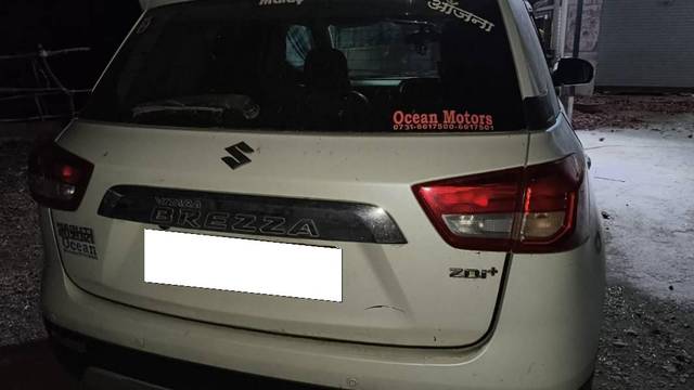 https://images10.gaadi.com/usedcar_image/4535772/original/processed_28e080de-ffe2-44bb-9af5-43cdb3336bd4.jpg?imwidth=6402