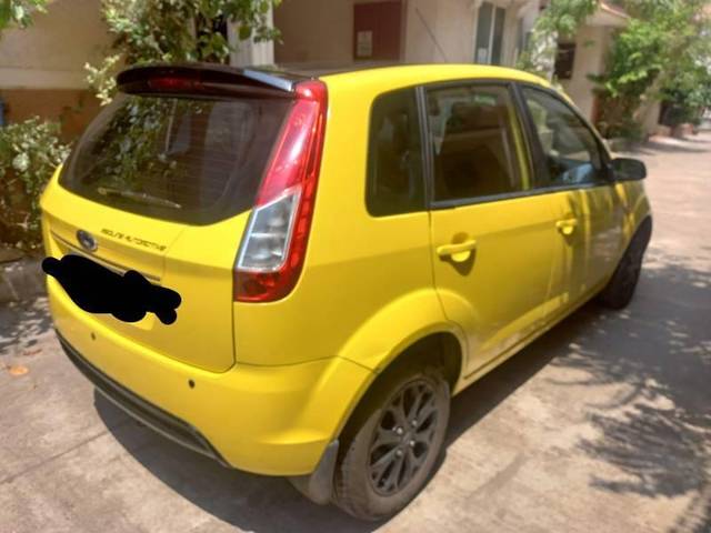 https://images10.gaadi.com/usedcar_image/4535782/original/processed_ec30b150-fcf8-4e84-9f0d-8c859a9f59d3.jpg?imwidth=6401