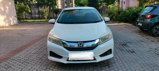 https://images10.gaadi.com/usedcar_image/4535783/original/processed_processed_processed_processed_6fed8c19-2d3a-426c-9d5d-c4def8d9d6f7.jpg?imwidth=6400
