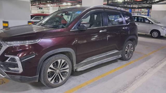 https://images10.gaadi.com/usedcar_image/4535785/original/processed_fbfe3b61-e191-4c71-8d98-d0f7da9602f8.jpeg?imwidth=6400
