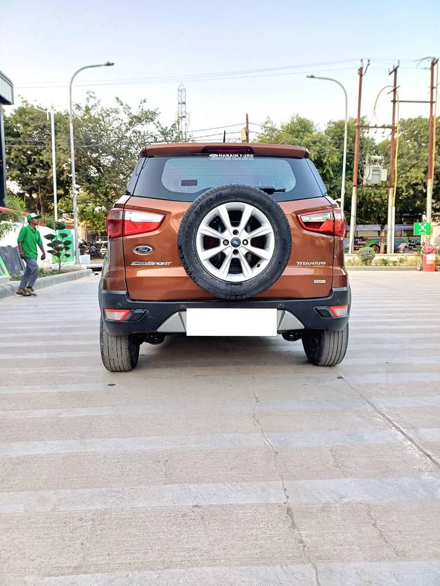 https://images10.gaadi.com/usedcar_image/4535834/original/processed_e3697c2929e330e32e8be9a17f038ba3.jpg?imwidth=6402