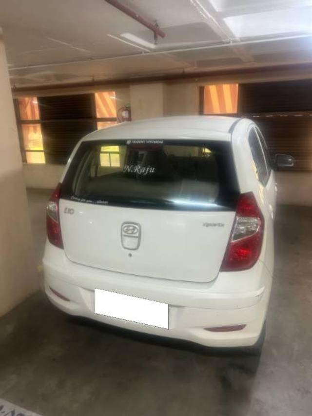 https://images10.gaadi.com/usedcar_image/4535862/original/processed_5e57d24f-4d04-4d47-8c5d-d6e3b0680201.jpg?imwidth=6401