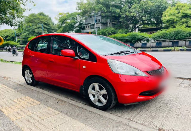 https://images10.gaadi.com/usedcar_image/4535882/original/39a146a4-912b-4ff6-ba69-d350a35c5419.?imwidth=6401