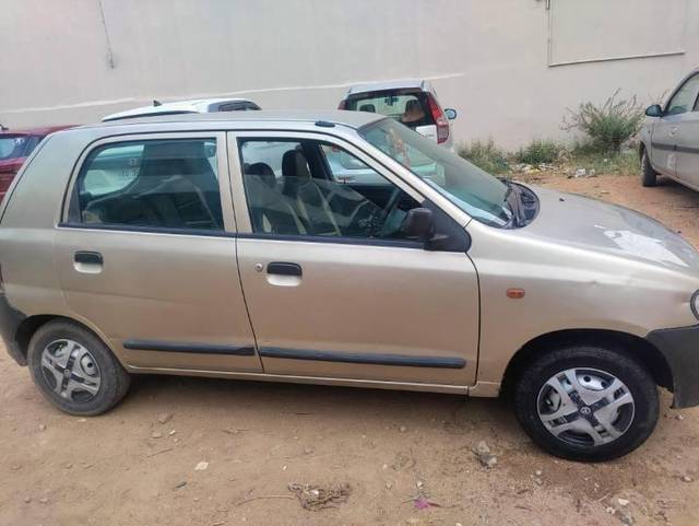 https://images10.gaadi.com/usedcar_image/4535911/original/processed_processed_c9ec016f-ddee-457a-a81f-4b123acd413f.jpg?imwidth=6402